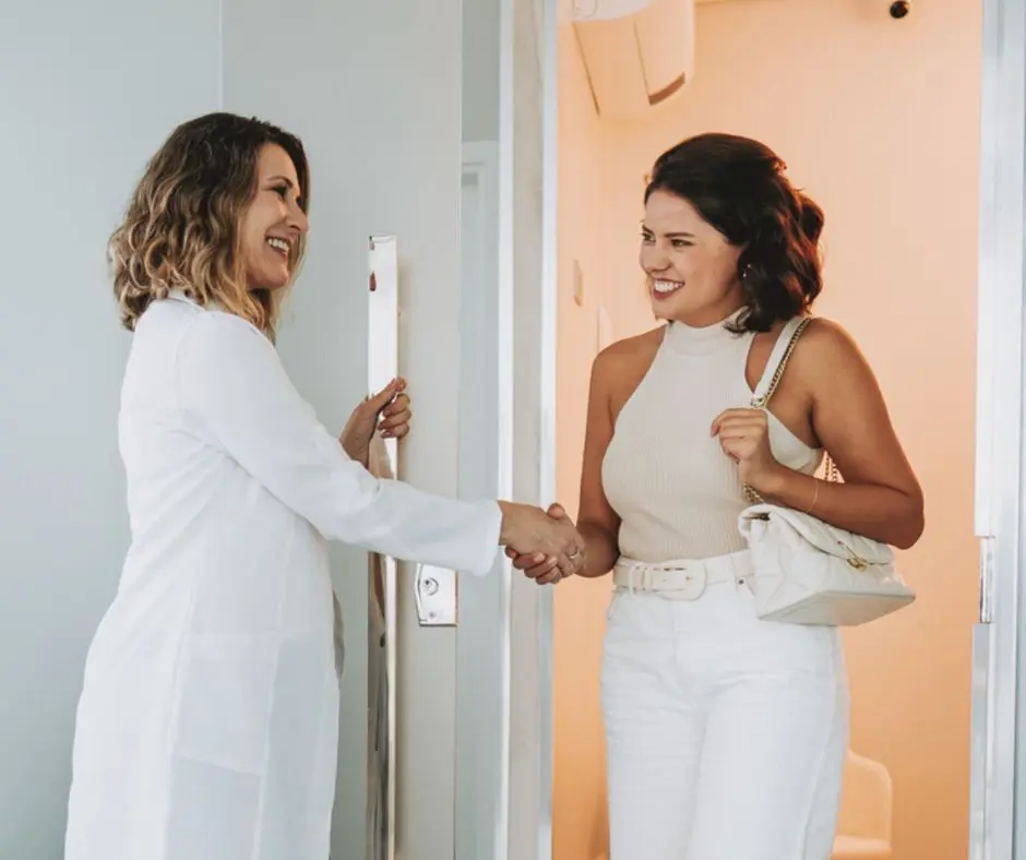 provider-led-medical-weight-loss-consultation-westmont Provider welcoming a patient for a personalized medical weight loss consultation at CGT Aesthetics in Evergreen Park and Westmont, IL